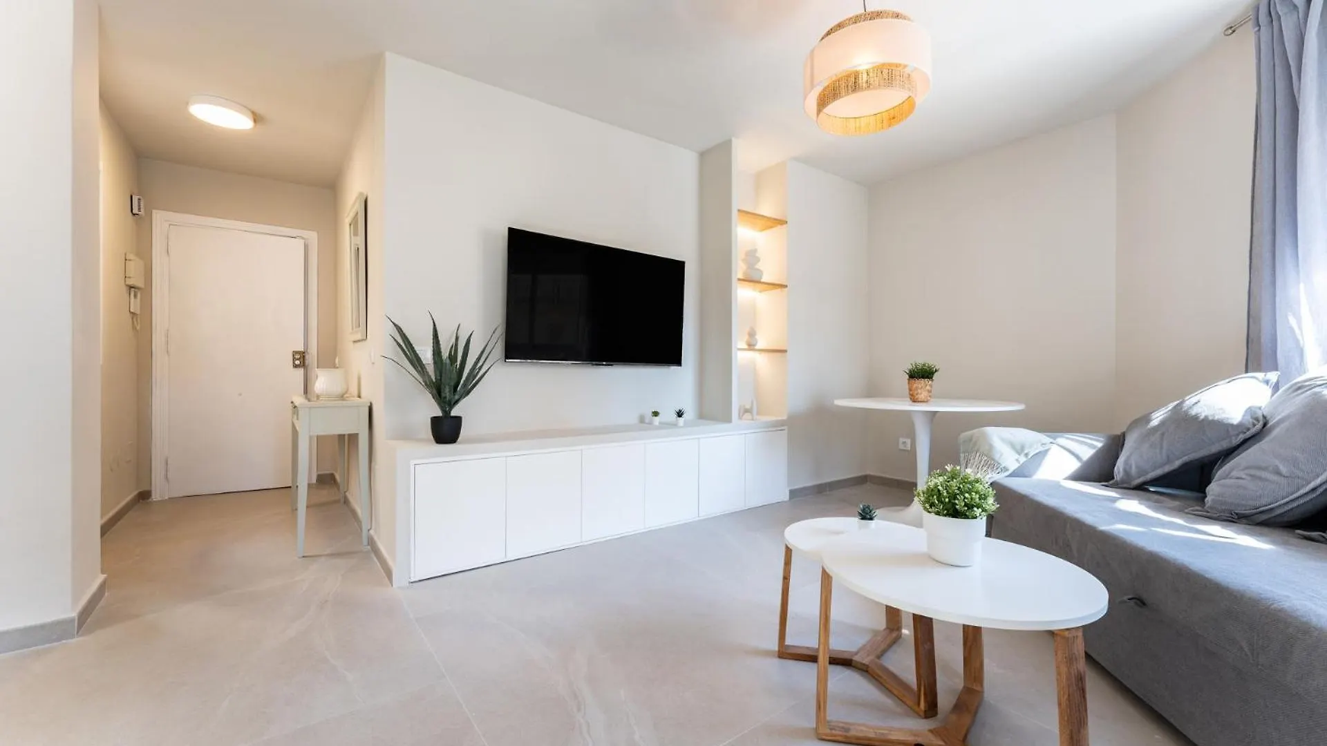 Apartamento Trinidad By Carohomes Málaga